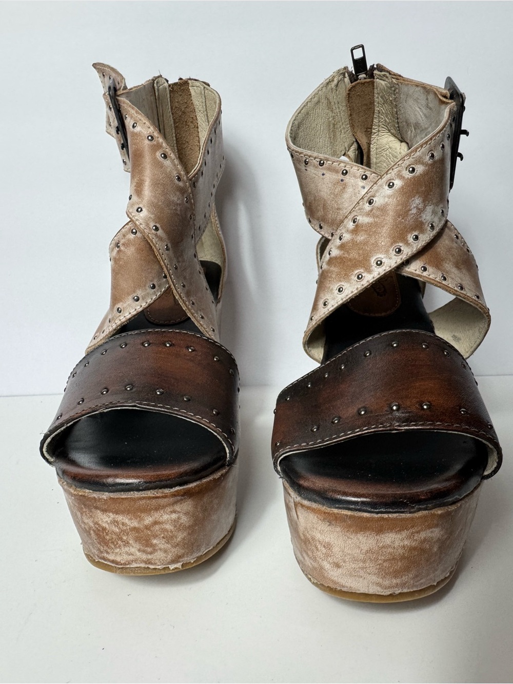 Freebird by Steven Terra Brown Studded Wedges NEW Discontinued Size 8 - Picture 4 of 8